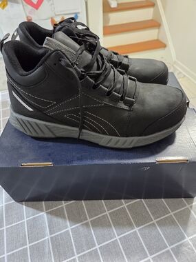 Reebok Men’s Black Athletic Mid-Top Sneakers with Gray Sole and Stitch Detail